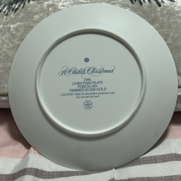 Holiday Snowman Decorative Plate - Picture 2 of 5